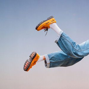 赵薇被扒开内裤无遮挡
