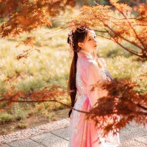 赵薇被扒开内裤无遮挡
